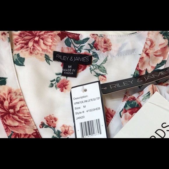 Riley & James Pink Floral Tie Sleeve V-Neck Blouse - Picture 8 of 8